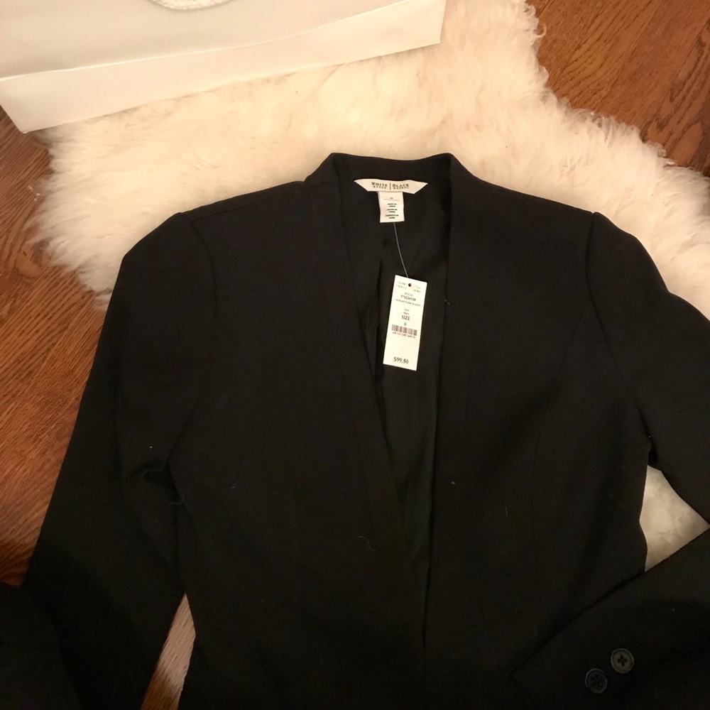 White House Black Market lapel-less blazer